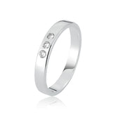 Anillo de plata de ley 925 con banda lisa y tres circonitas blancas + caja