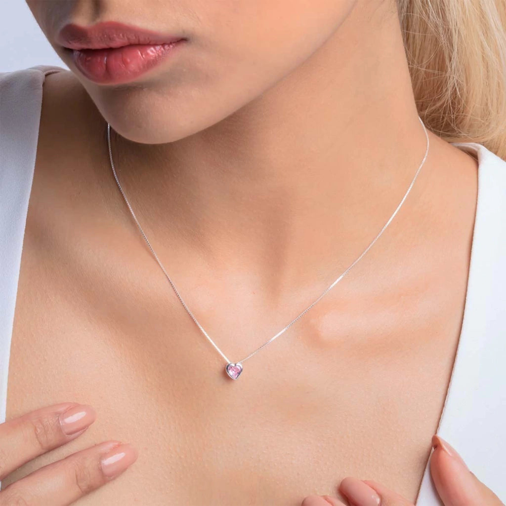 Collar de corazón de plata con punto de luz, 45 cm